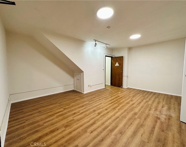 509 N Juanita Avenue - Photo Thumbnail 26