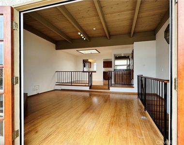 509 N Juanita Avenue - Photo Thumbnail 14