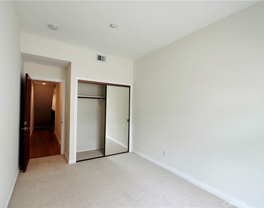 509 N Juanita Avenue - Photo Thumbnail 21