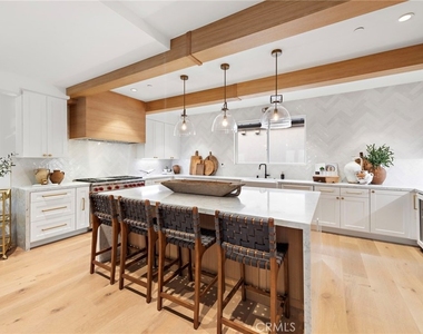 20462 Santa Ana Ave - Photo Thumbnail 6