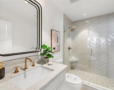 20462 Santa Ana Ave - Photo Thumbnail 17