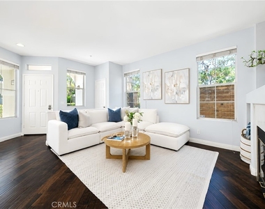 1804 Crescent Oak - Photo Thumbnail 5