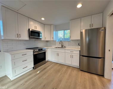 320 S Colfax - Photo Thumbnail 11