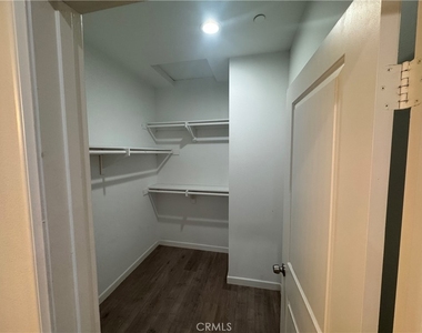 13665 Arrow Boulevard - Photo Thumbnail 16