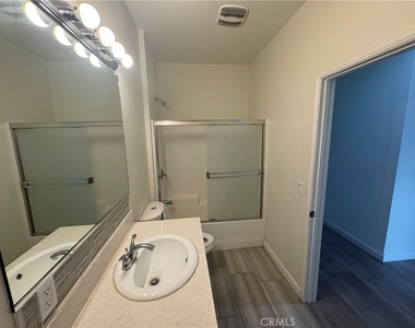 13665 Arrow Boulevard - Photo Thumbnail 21