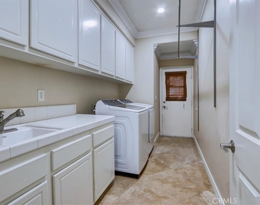 27752 Manor Hill - Photo Thumbnail 19