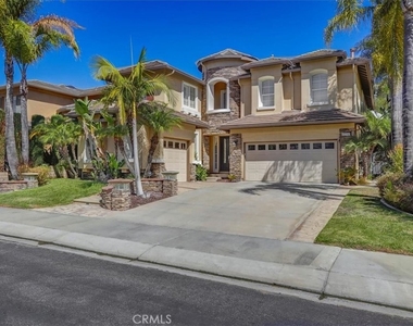 27752 Manor Hill - Photo Thumbnail 1