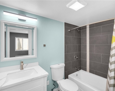 2621 E 20th - Photo Thumbnail 17
