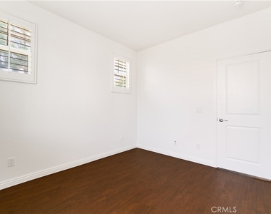 350 Catalina Way - Photo Thumbnail 32