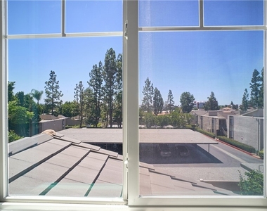 350 Catalina Way - Photo Thumbnail 23
