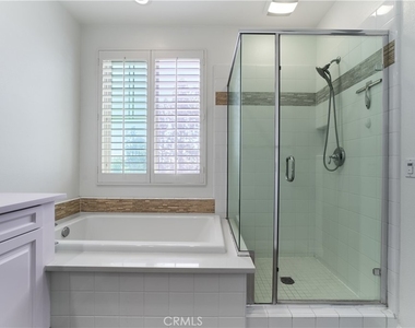 350 Catalina Way - Photo Thumbnail 22