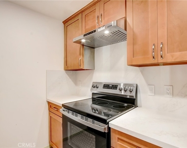 8338 Regents Road - Photo Thumbnail 6