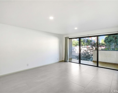 8338 Regents Road - Photo Thumbnail 9