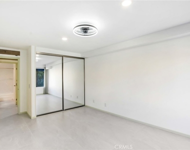 8338 Regents Road - Photo Thumbnail 15