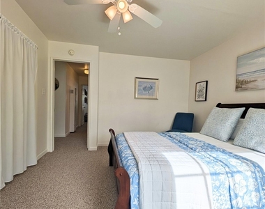 572 Harloe Avenue - Photo Thumbnail 7