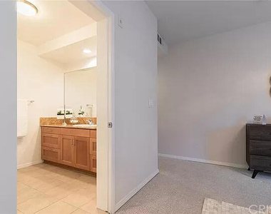 4170 Fair Avenue - Photo Thumbnail 10