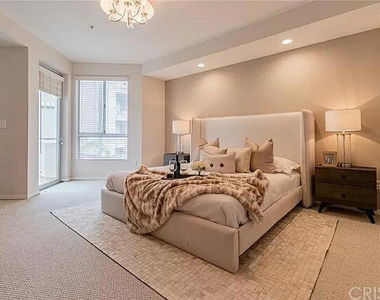 4170 Fair Avenue - Photo Thumbnail 8