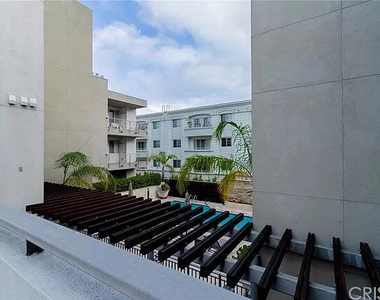 4170 Fair Avenue - Photo Thumbnail 19