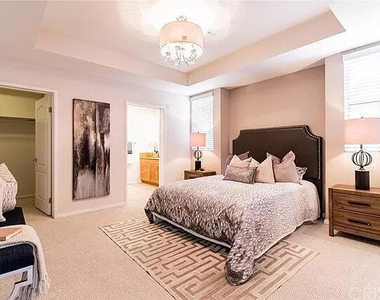 4170 Fair Avenue - Photo Thumbnail 15