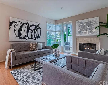 4170 Fair Avenue - Photo Thumbnail 5
