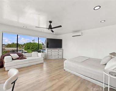 141 W Avenida Alessandro - Photo Thumbnail 1