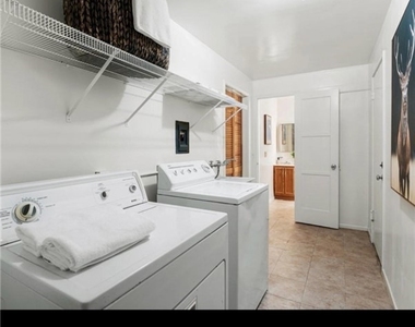 1563 Valencia - Photo Thumbnail 9