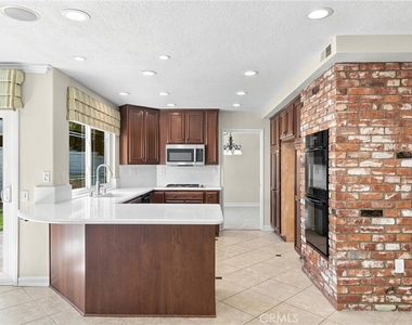28172 Bluebell Drive - Photo Thumbnail 4