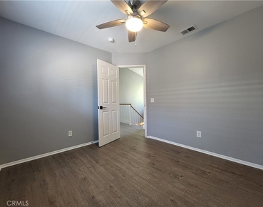 1271 Dunham Lane - Photo Thumbnail 16