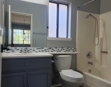 1271 Dunham Lane - Photo Thumbnail 19