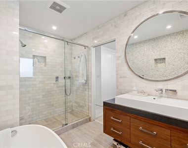744 Oak - Photo Thumbnail 19