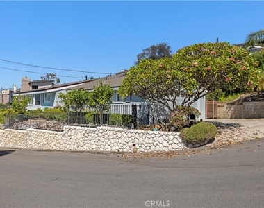 744 Oak - Photo Thumbnail 24