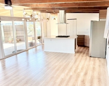 6788 Fig Street - Photo Thumbnail 12