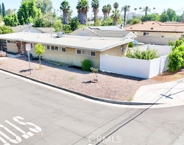 6788 Fig Street - Photo Thumbnail 3