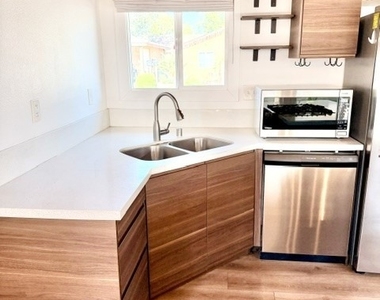 6788 Fig Street - Photo Thumbnail 16