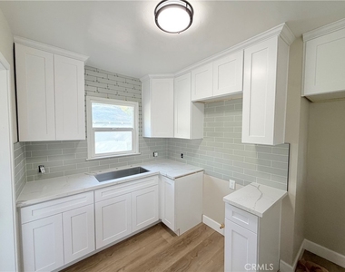 4593 N E Street - Photo Thumbnail 3