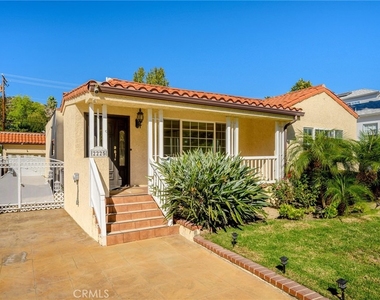 2225 E Glenoaks Boulevard - Photo Thumbnail 42