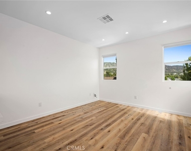 1823 Jackson Street - Photo Thumbnail 7