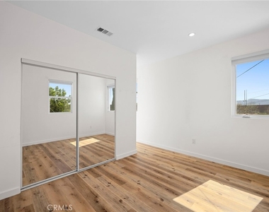 1823 Jackson Street - Photo Thumbnail 12