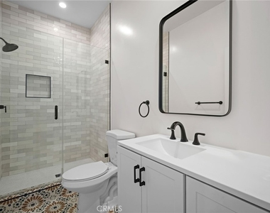 1823 Jackson Street - Photo Thumbnail 16
