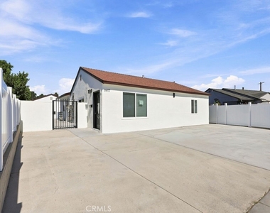 11917 Burton Street - Photo Thumbnail 1