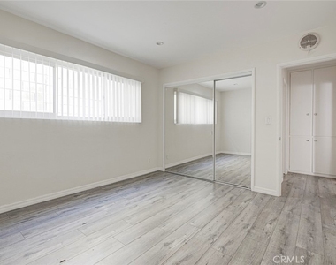 10204 Tujunga Canyon Boulevard - Photo Thumbnail 18