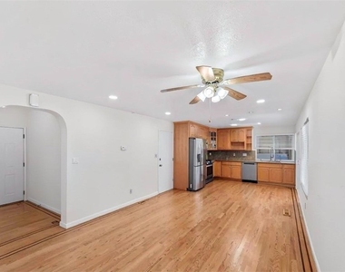 3666 Lightfare Court - Photo Thumbnail 4