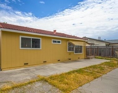 665 Printy Avenue - Photo Thumbnail 19