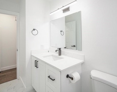 665 Printy Avenue - Photo Thumbnail 11
