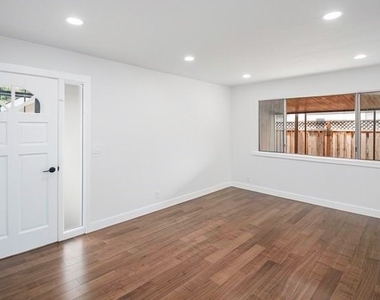 665 Printy Avenue - Photo Thumbnail 3