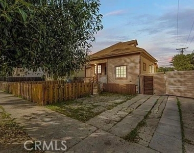 435 W 1st Street - Photo Thumbnail 1