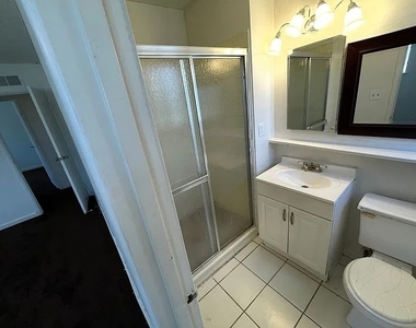 9040 Hope Avenue - Photo Thumbnail 8