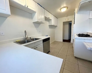 9040 Hope Avenue - Photo Thumbnail 11