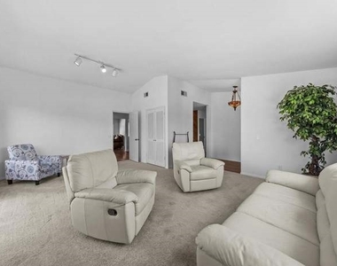 1062 Ponderosa - Photo Thumbnail 12