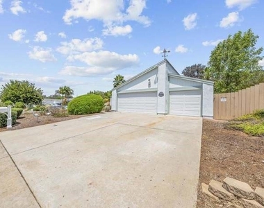 1062 Ponderosa - Photo Thumbnail 1